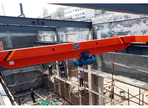 轻型单梁悬挂起重机在拉伸过程中要注意什么